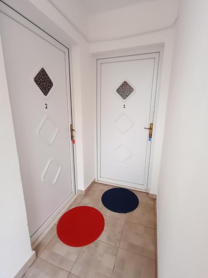 Apartments Ivankovic Stari Grad  Ngoại thất bức ảnh