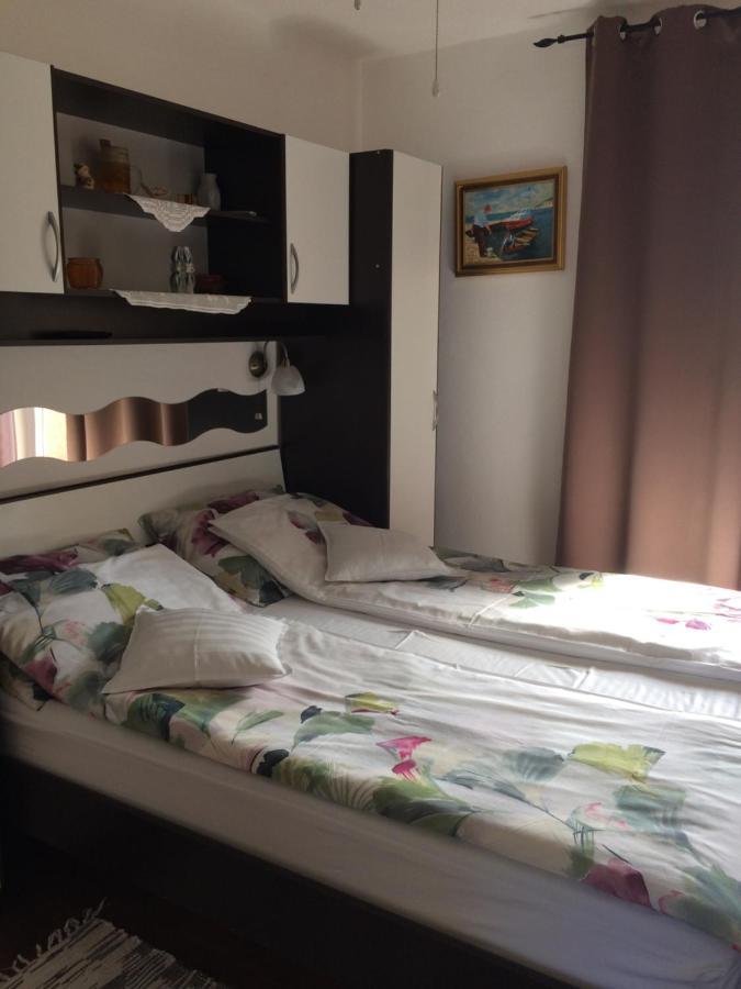 Apartments Ivankovic Stari Grad  Ngoại thất bức ảnh