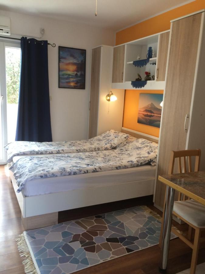 Apartments Ivankovic Stari Grad  Ngoại thất bức ảnh