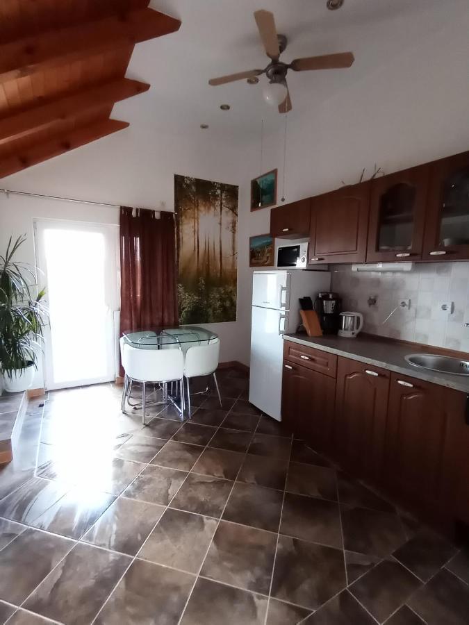 Apartments Ivankovic Stari Grad  Ngoại thất bức ảnh