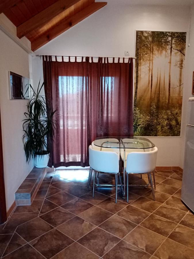 Apartments Ivankovic Stari Grad  Ngoại thất bức ảnh