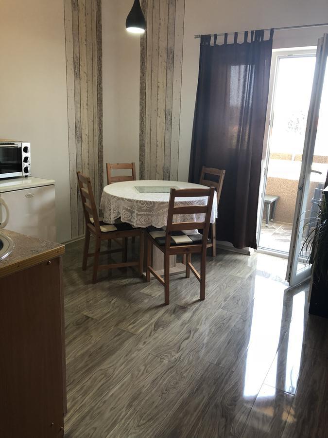 Apartments Ivankovic Stari Grad  Ngoại thất bức ảnh