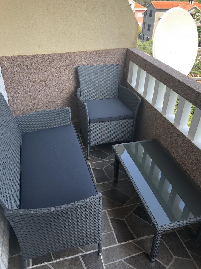 Apartments Ivankovic Stari Grad  Ngoại thất bức ảnh
