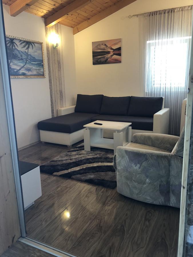Apartments Ivankovic Stari Grad  Ngoại thất bức ảnh